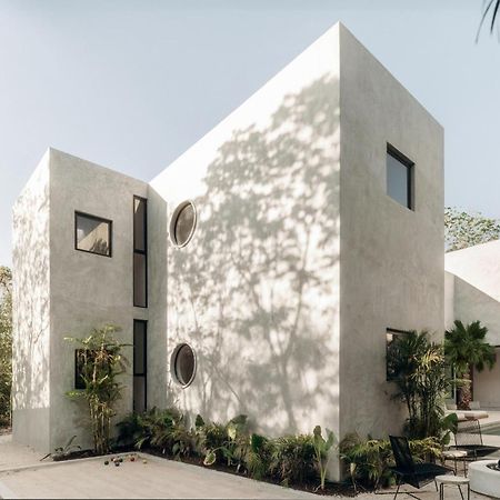 Villa Lev - Celebrated Architectural Designer Villa 툴룸 외부 사진
