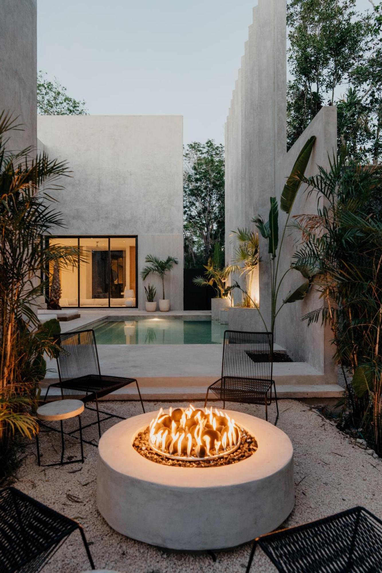 Villa Lev - Celebrated Architectural Designer Villa 툴룸 외부 사진